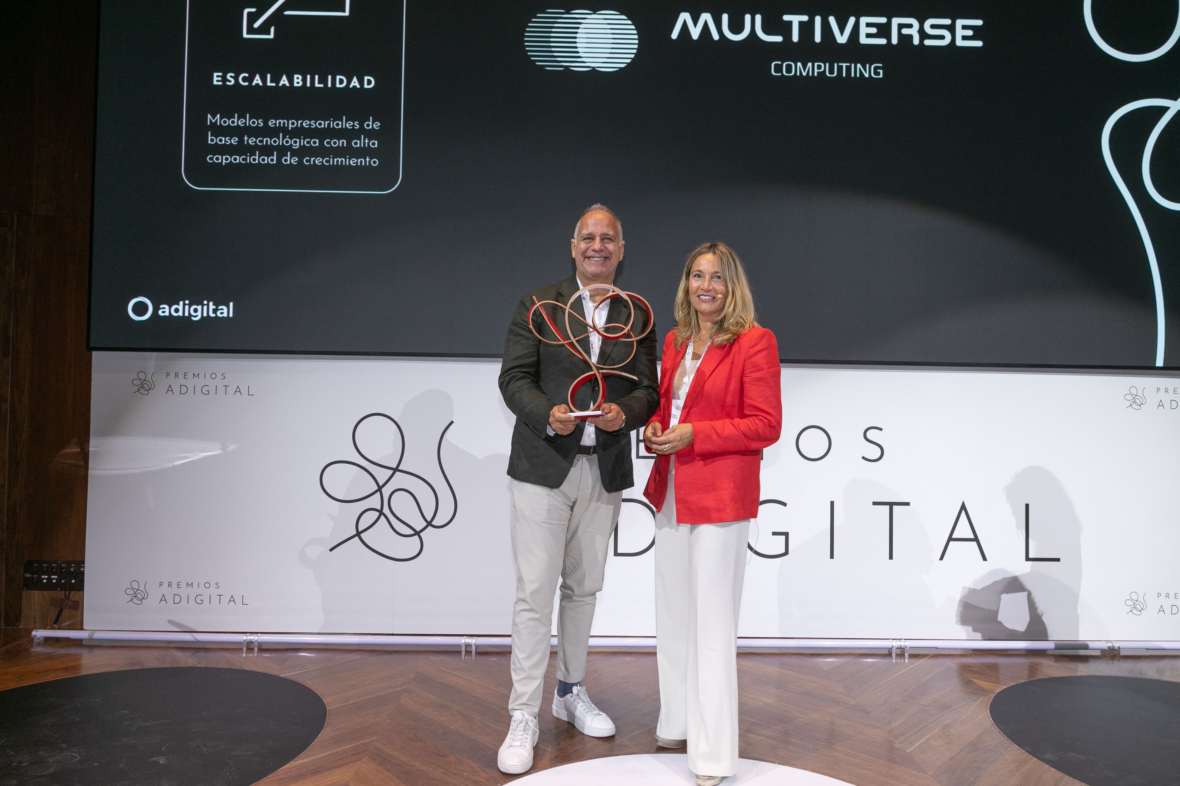 Multiverse Computing wins the 2025 Adigital Award in the Scalability category thumbnail