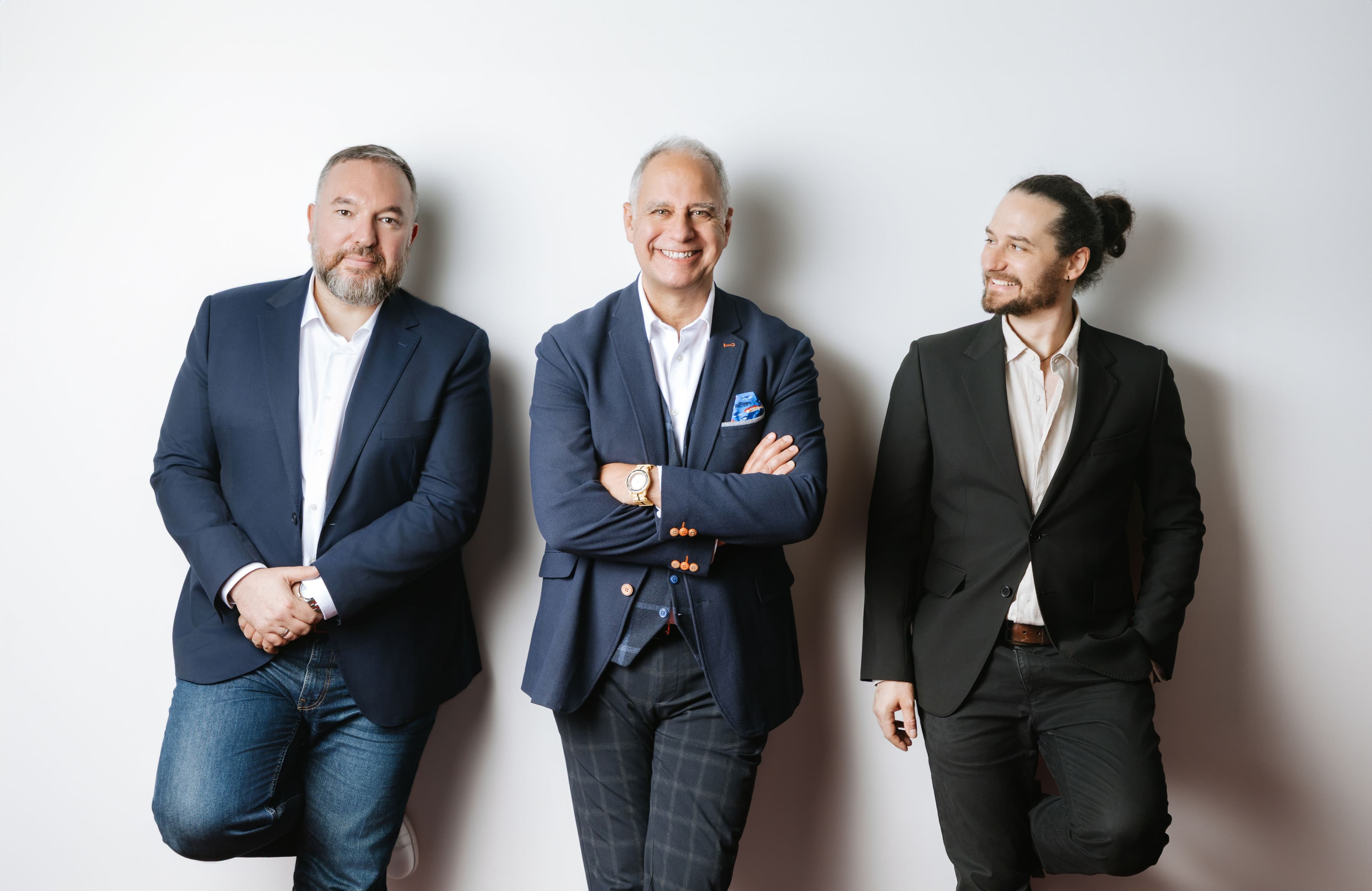 Multiverse Computing Raises $215M to Scale Ground-Breaking Technology that Compresses LLMs by up to 95% thumbnail